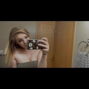 Meet your Posher, Katelyn